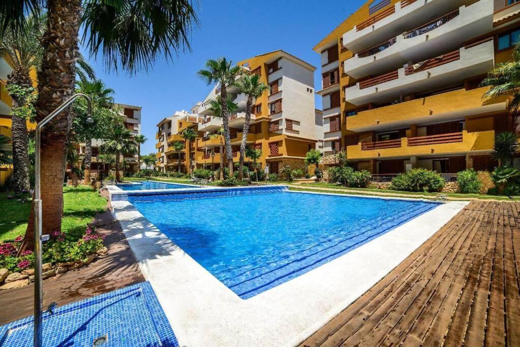 Olivia Sunny 2 Bedroom Apartament Punta Prima Torrevieja Kültér fotó