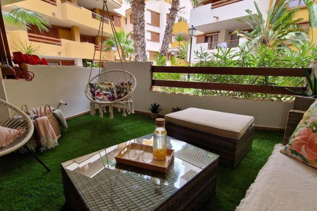 Olivia Sunny 2 Bedroom Apartament Punta Prima Torrevieja Kültér fotó