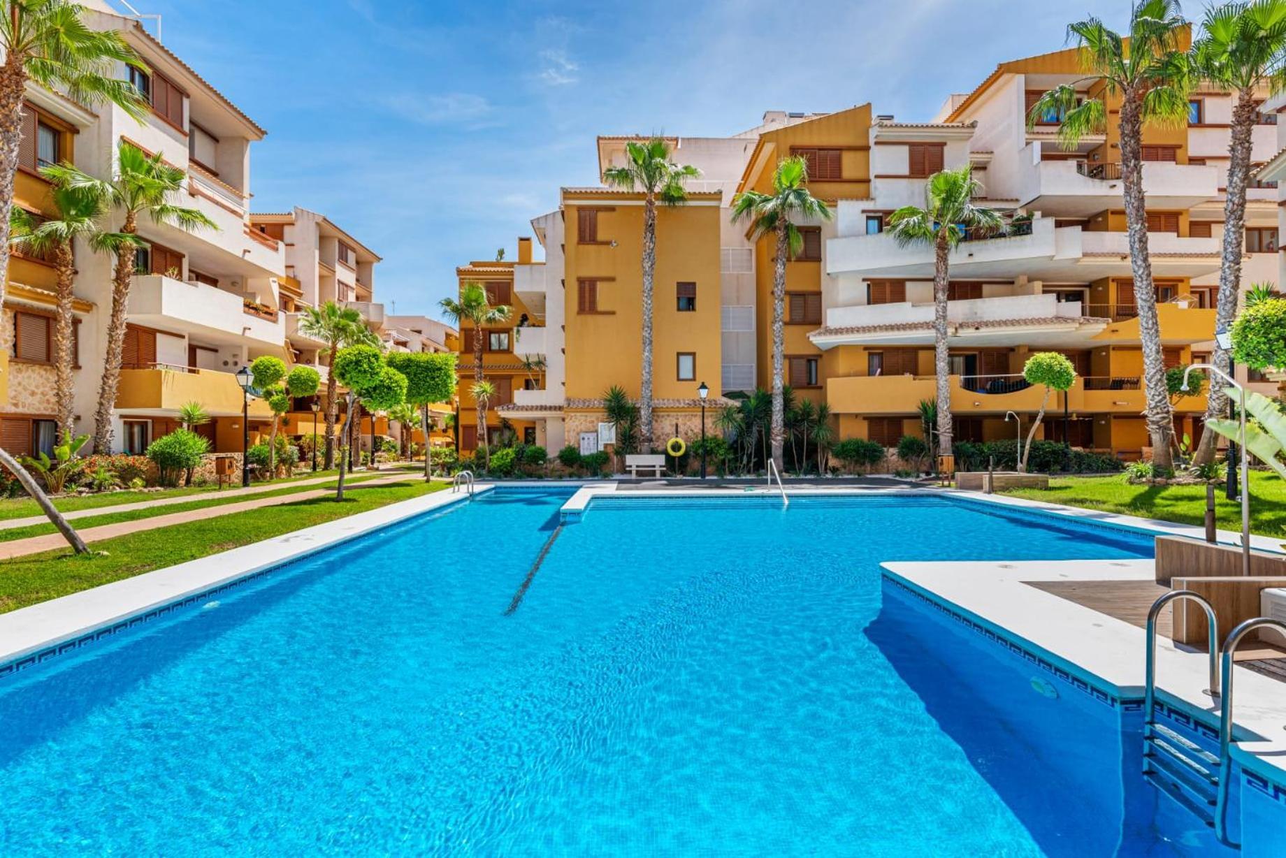 Olivia Sunny 2 Bedroom Apartament Punta Prima Torrevieja Kültér fotó