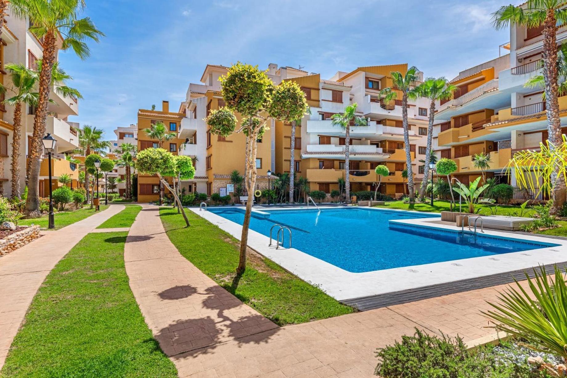 Olivia Sunny 2 Bedroom Apartament Punta Prima Torrevieja Kültér fotó